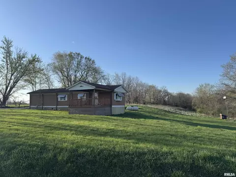 668 390 N Ave, Mount Sterling, IL 62353