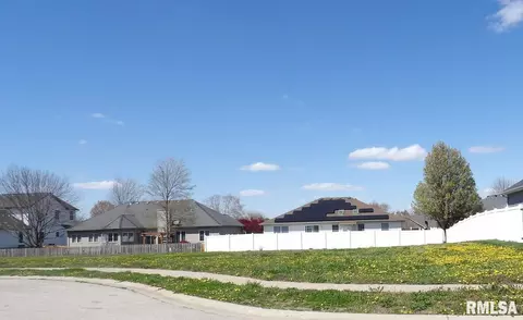 4661 Casey Dr, Springfield, IL 62711 photo 2