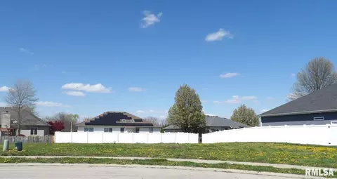 4661 Casey Dr, Springfield, IL 62711