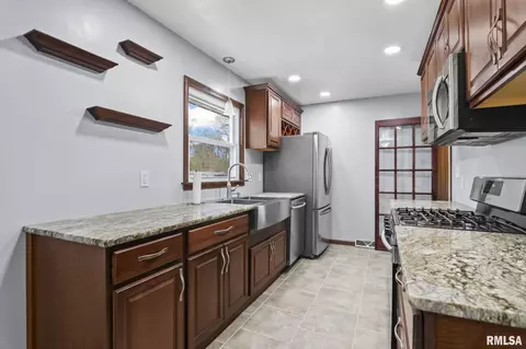 Kitchen - 1804 N 23rd St, Springfield, IL 62702 photo 1 of 4