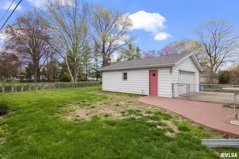 Exterior - 1804 N 23rd St, Springfield, IL 62702 photo 6 of 6