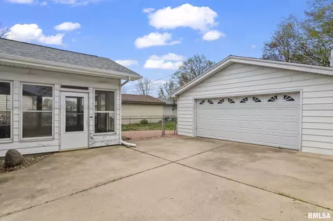 Other - 1804 N 23rd St, Springfield, IL 62702 photo 6 of 7
