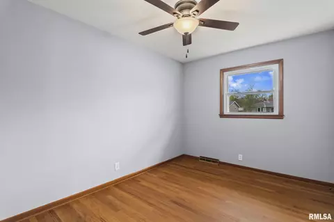 Bedroom - 1804 N 23rd St, Springfield, IL 62702 photo 1 of 7