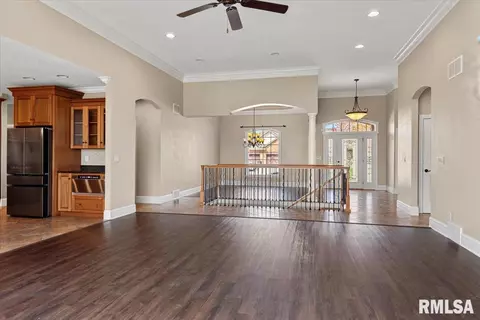 4404 Lynhurst Rd, Springfield, IL 62711 photo 8