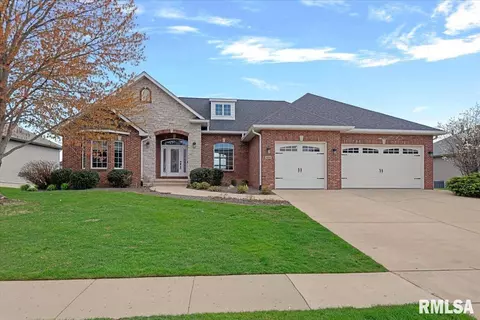 4404 Lynhurst Rd, Springfield, IL 62711