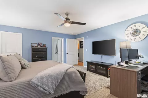 Bedroom - 1516 Hosta St, Springfield, IL 62712 photo 2 of 7