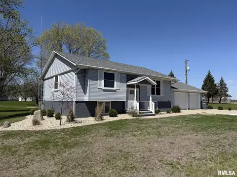 1247 Township Road 950 E Rd, Gladstone, IL 61437