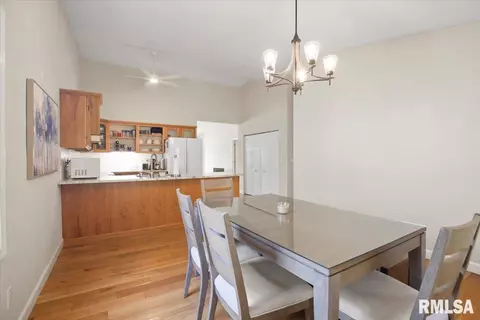 Dining - 4113 Camomile Ln, Springfield, IL 62707 photo 2 of 3