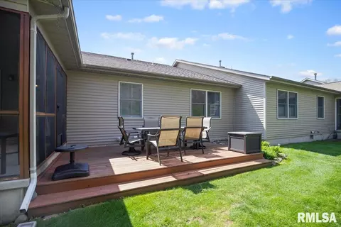 Exterior - 4113 Camomile Ln, Springfield, IL 62707 photo 4 of 5