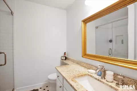 Bath - 4113 Camomile Ln, Springfield, IL 62707 photo 2 of 2
