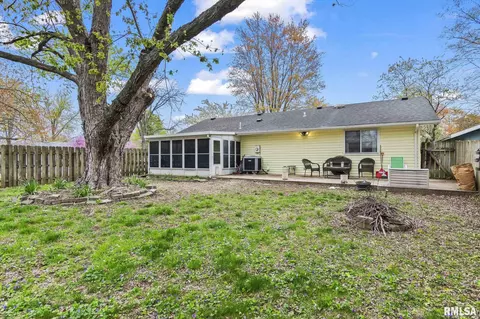 241 N Durkin Dr, Springfield, IL 62702 photo 26