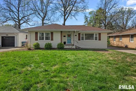2104 Parkview Dr, Springfield, IL 62704