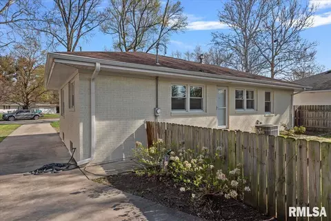 2104 Parkview Dr, Springfield, IL 62704 photo 25