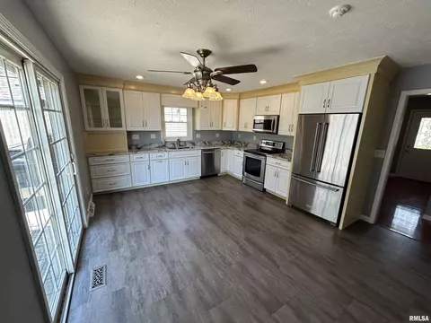3921 Gooseneck Dr, Springfield, IL 62707 photo 7
