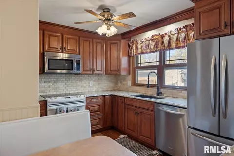 88 Del Mar Dr, Springfield, IL 62703 photo 10
