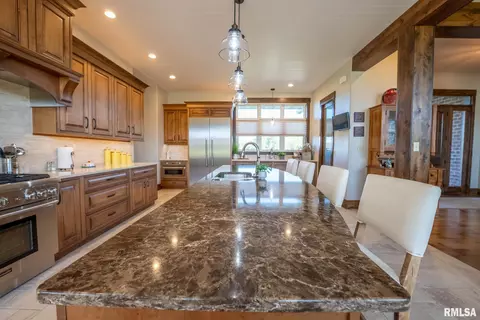 Kitchen - 1611 E Baseline Rd, Centralia, IL 62801 photo 4 of 4