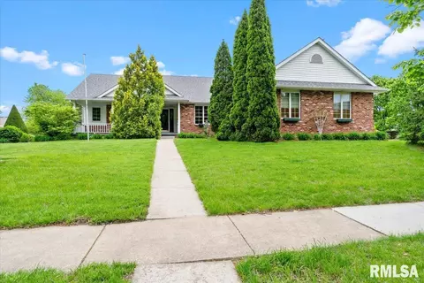 4204 Lavender Ln, Springfield, IL 62711