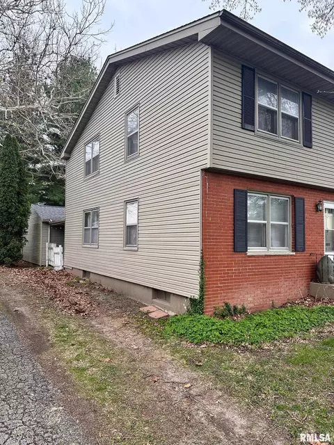 Other - 1038 W Maple Ave, Springfield, IL 62704 photo 2 of 5