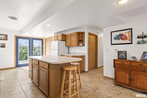 310 W Main St, Tallula, IL 62688 photo 10