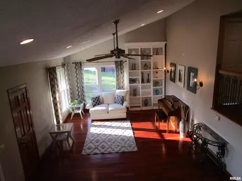 Living - 55 Palomino Rd, Springfield, IL 62702 photo 1 of 7