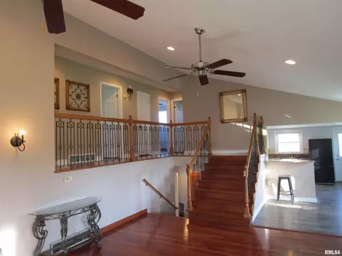Entry Way - 55 Palomino Rd, Springfield, IL 62702 photo 1 of 9