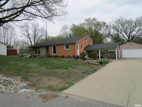 55 Palomino Rd, Springfield, IL 62702