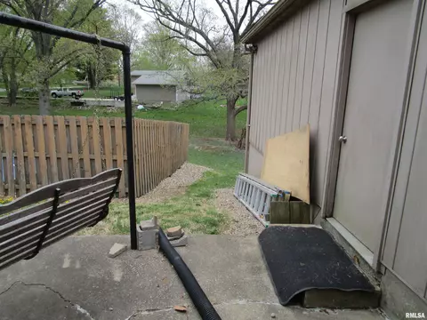 Exterior - 55 Palomino Rd, Springfield, IL 62702 photo 1 of 13