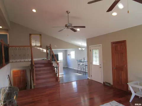 Entry Way - 55 Palomino Rd, Springfield, IL 62702 photo 2 of 9