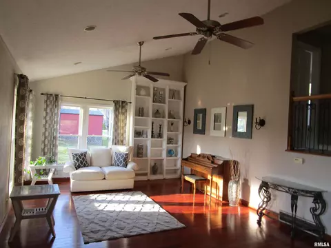 Living - 55 Palomino Rd, Springfield, IL 62702 photo 7 of 7