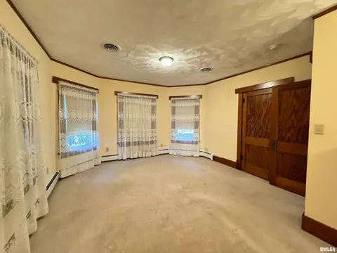 Bedroom - 323 E Cortland St, Avon, IL 61415 photo 3 of 8
