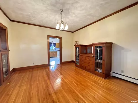 Living - 323 E Cortland St, Avon, IL 61415 photo 8 of 13