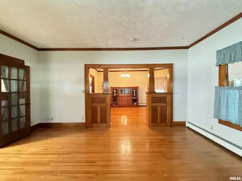 Living - 323 E Cortland St, Avon, IL 61415 photo 2 of 13