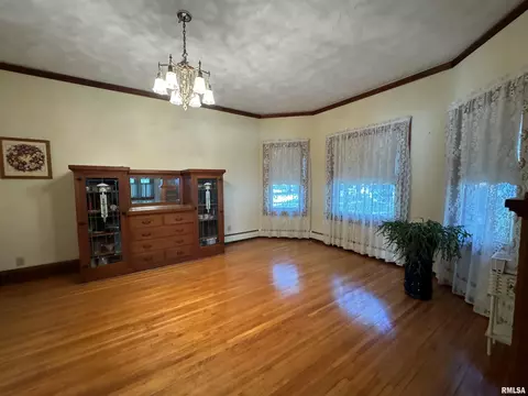 Living - 323 E Cortland St, Avon, IL 61415 photo 5 of 13