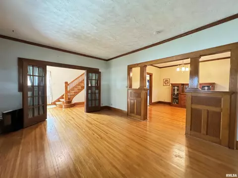 Living - 323 E Cortland St, Avon, IL 61415 photo 3 of 13