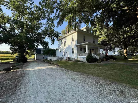 Exterior - 323 E Cortland St, Avon, IL 61415 photo 1 of 20