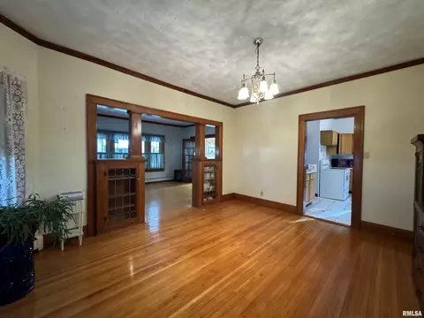 Living - 323 E Cortland St, Avon, IL 61415 photo 7 of 13