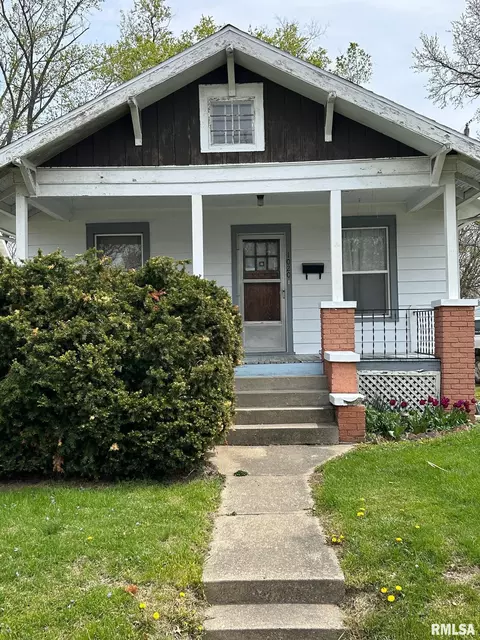 1020 N Walnut St, Springfield, IL 62702