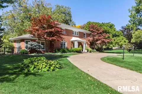 1570 N Academy St, Galesburg, IL 61401