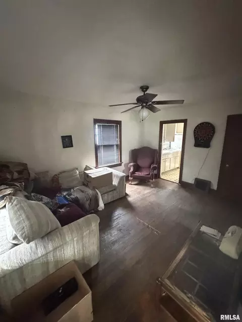 2329 S 8th St, Springfield, IL 62703 photo 3
