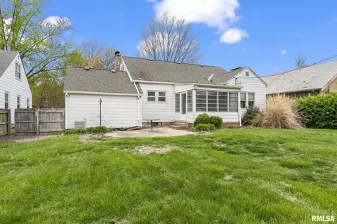2004 S Walnut St, Springfield, IL 62704 photo 33