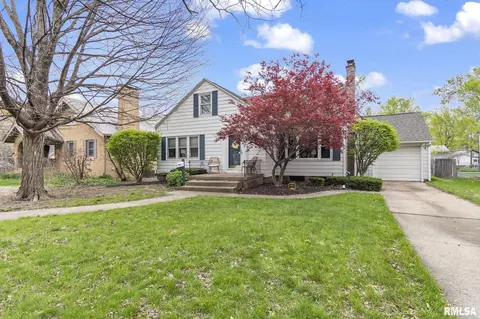 2004 S Walnut St, Springfield, IL 62704 photo 3