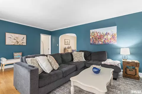 2004 S Walnut St, Springfield, IL 62704 photo 4