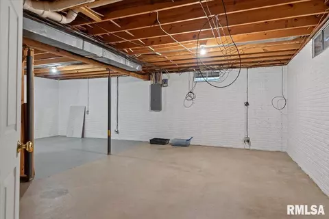 505 Tecumseh Trl, Springfield, IL 62711 photo 40