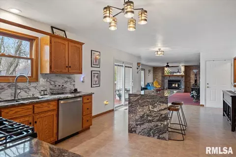 505 Tecumseh Trl, Springfield, IL 62711 photo 10