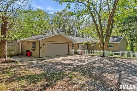 8 Timberline Dr, Springfield, IL 62707 photo 3