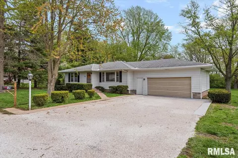 600 S Gatton St, Virginia, IL 62691