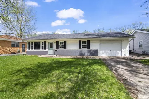 1 Nottingham Rd, Springfield, IL 62704
