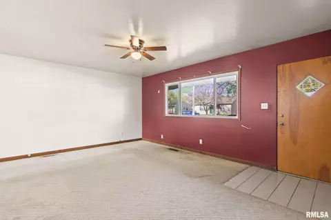 1807 Lee St, Springfield, IL 62703 photo 4