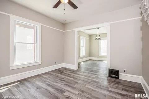 Living - 1605 E Clay St, Decatur, IL 62521 photo 1 of 2