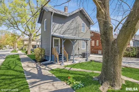 Exterior - 1605 E Clay St, Decatur, IL 62521 photo 1 of 1